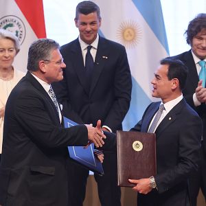 Hora América - Mercosur y la Unión Europea firman un histórico acuerdo - Hora América | Escuchar