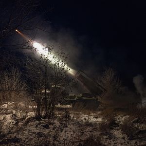 Crónica internacional - Crónica internacional - Equipos negociadores de Ucrania, Rusia y Estados Unidos se reúnen en Emiratos con el objetivo de avanzar hacia un fin negociado de la guerra en Ucrania - Escuchar ahora