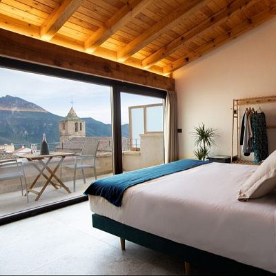 Historia, poesía y naturaleza se alían en este hotel - En clave Turismo | Escuchar