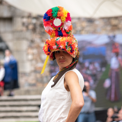 La Gorra de Montehermoso, artesanía y tradición extremeña - Marca España | Escuchar