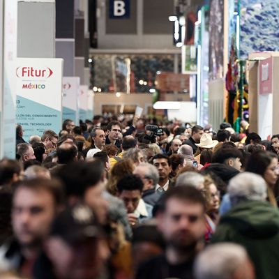 Exploring Fitur and language tourism in Spain - English Language Broadcast | Escuchar