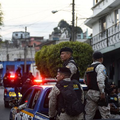Detenciones en Guatemala por la declaración del estado de sitio - Hora América | Escuchar