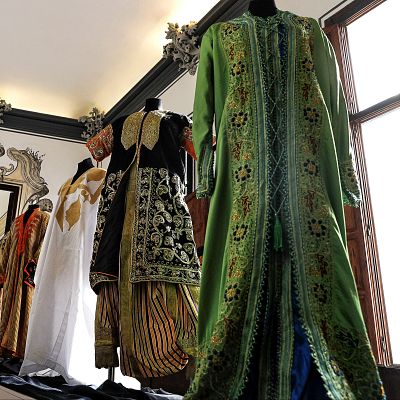 Voces de seda: el papel de la mujer en la sedería valenciana - Marca España | Escuchar