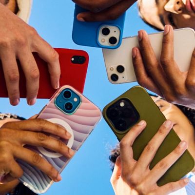 España prohibirá el acceso a redes sociales a menores de 16 años - Mediodía RNE | Escuchar