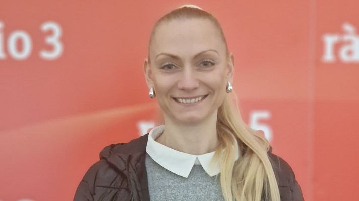 Valentina Stoyanova. Bulgaria - Desde esta orilla | Escuchar