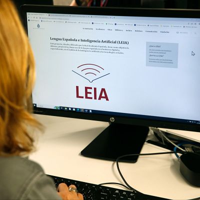 RAE: herramientas con IA - Un idioma sin fronteras | Escuchar