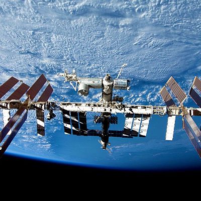 La primera evacuaci��n médica de la EEI en 25 años - A golpe de bit | Escuchar