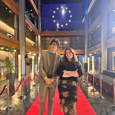 Prácticas de calidad y vivienda asequible desde el Parlamento Europeo - Europa abierta | Escuchar