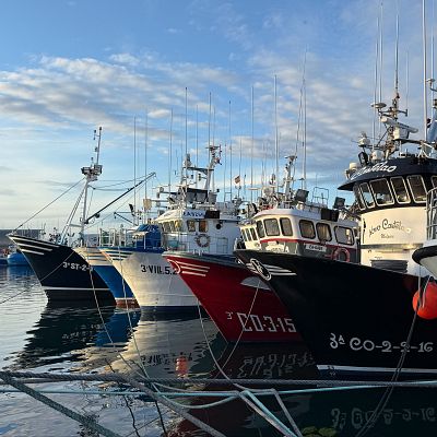 Cuando los pescadores salvaron la emisión de Radio Exterior - Españoles en la mar | Escuchar