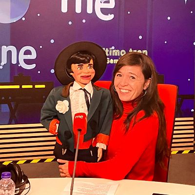 Celia Muñoz, ventriloquía, ilusionismo y artes afines - El último tren | Escuchar
