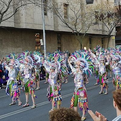 Carnaval de Badajoz, humor y música que toman la calle - Celebrando España | Escuchar