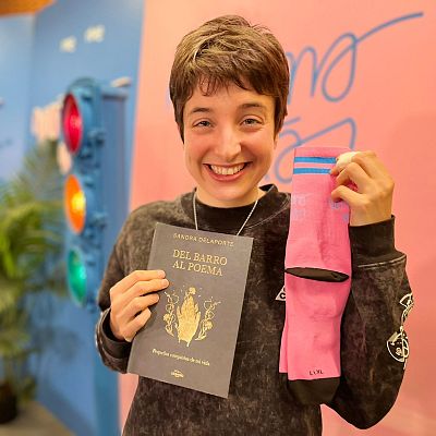 Mañana más - Sandra Delaporte, 'Del barro al poema' - Mañana más | Escuchar