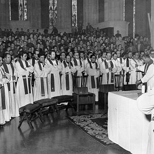 Joyas del archivo sonoro - El funeral por las víctimas de los "Sucesos de Vitoria": mucho más que un acto religioso - Escuchar ahora