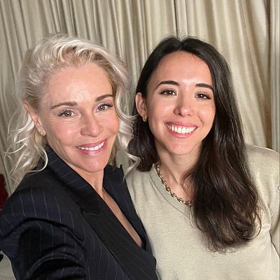 Escuchar ahora - Una chica de cine: Belén Rueda nos presenta 'El vestido' - Escuchar ahora