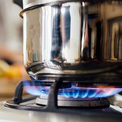 \"El suministro de gas a España es muy diversificado\" - Fin de mes | Escuchar