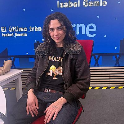 El último tren - Alice Wonder en acústico - El último tren | Escuchar