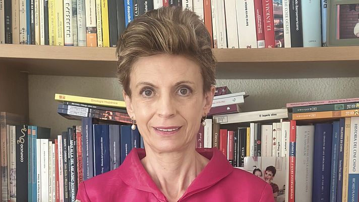 Consuelo Marco, caminando entre 2 culturas, abriendo camino - Emisión en chino | Escuchar