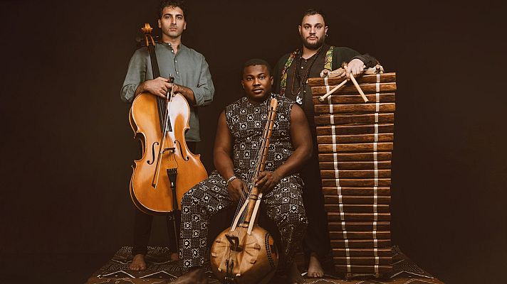 Mil mundos - Viajes africanos con remate nipón - 09/03/26 - Mil mundos | Escuchar