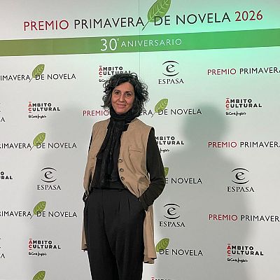 El Premio Primavera distingue la novela de Elvira Mínguez - Cultura con Ñ | Escuchar
