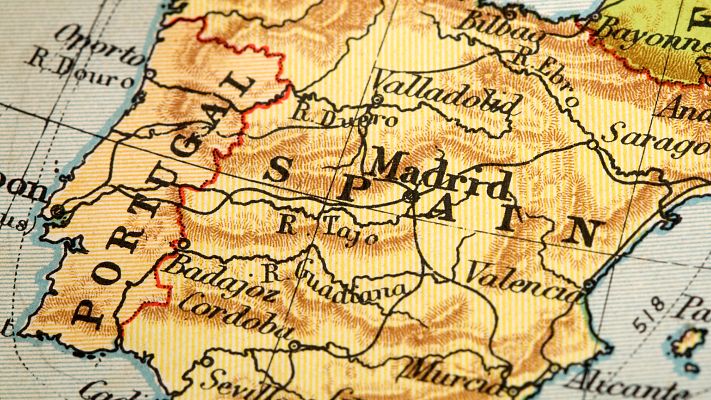 Moradia é desafio ibérico para consolidar Constituições - Emissão em Português | Escuchar