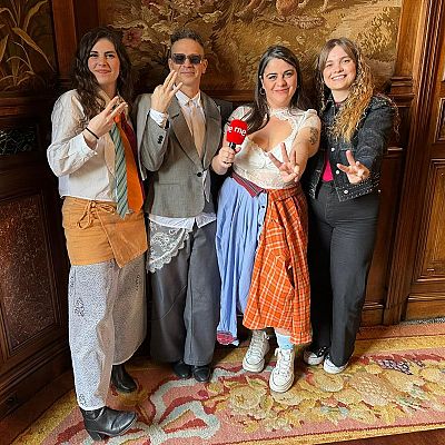 Nos colamos en la gira de Calequi y las panteras - Hora América | Escuchar