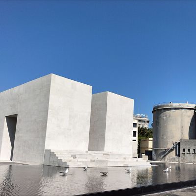 Centro de exposiciones en el muelle de La Coruña - En clave Turismo | Escuchar