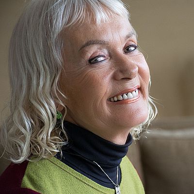 Monika Zgustova. República Checa - Desde esta orilla | Escuchar