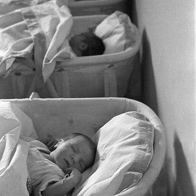 Maternidades robadas - España en la historia | Escuchar