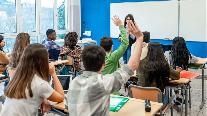 Las instituciones, a examen en las Olimpiadas de la UE - Europa abierta | Escuchar