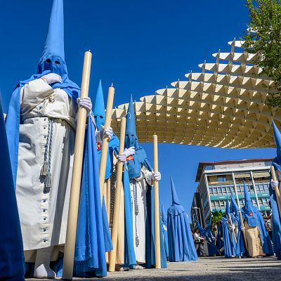 Las Semanas Santas que hacen sonar a España - Celebrando España | Escuchar