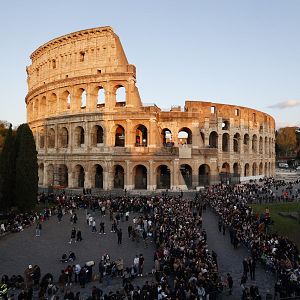 Cinco continentes - Cinco continentes - Primer Via Crucis del Papa León XIV como pontífice - Escuchar ahora