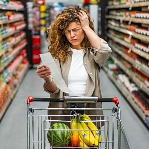 Economía de bolsillo - Inflación: guía básica para proteger tu dinero - Economía de bolsillo | Escuchar