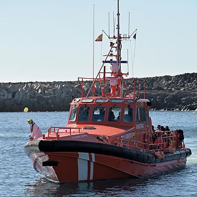 Cuando Salvamento Marítimo rescató a Abdel de una patera - Españoles en la mar | Escuchar