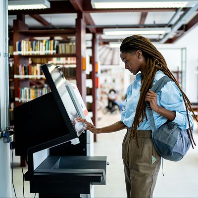 Arraigo cultural en las bibliotecas - África hoy | Escuchar