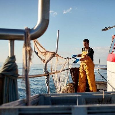 Tributo a los marinos y sus costumbres - En clave Turismo | Escuchar