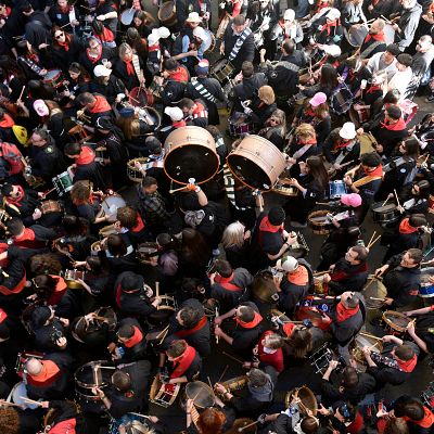 Hellín, a golpe de tambor - Celebrando España | Escuchar