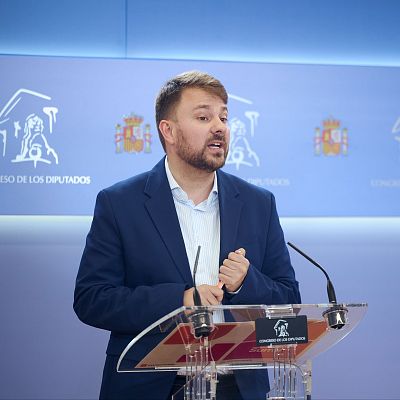 \"No tenemos por qué estar tutelados por el PSOE\" - Parlamento - Radio 5 | Escuchar