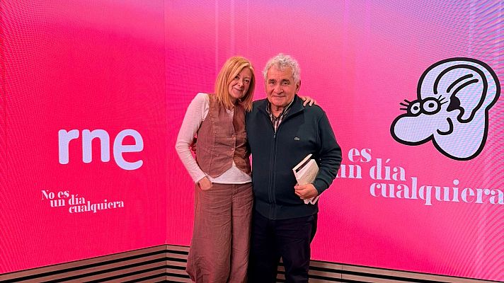 No es un día cualquiera - Entrevista a Bernardo Atxaga | Escuchar