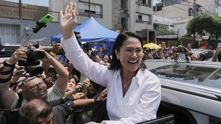 Fujimori asegura el paso a la segunda vuelta electoral en Perú - Hora América | Escuchar