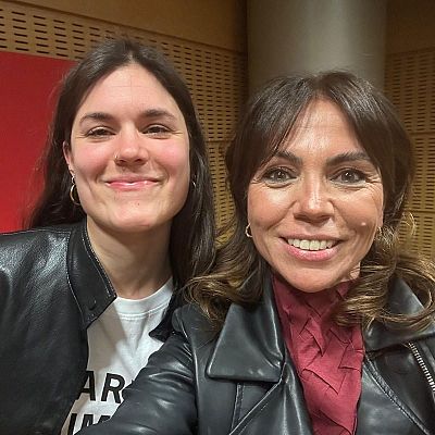 Libros de arena - Elvira Sastre y 'En defensa de la memoria' - Escuchar ahora