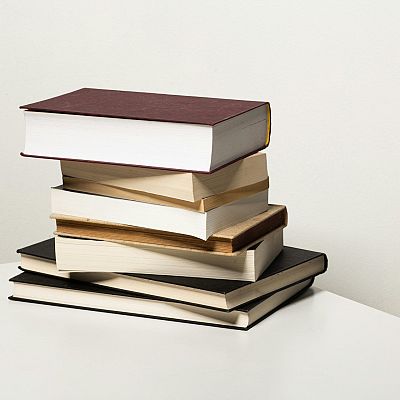 Los libros vistos por quienes los escriben - Tirando de archivo en Radio 5 | Escuchar