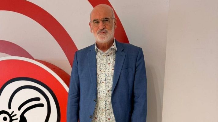 No es un día cualquiera - Entrevista a Fernando Aramburu | Escuchar