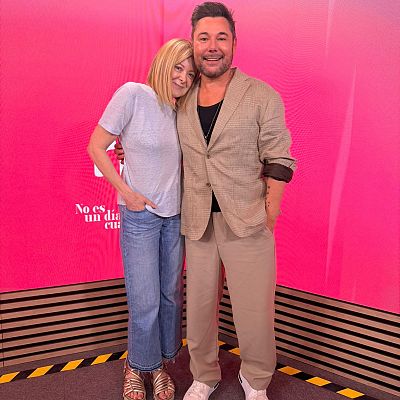 No es un día cualquiera - Entrevista a Miguel Poveda | Escuchar