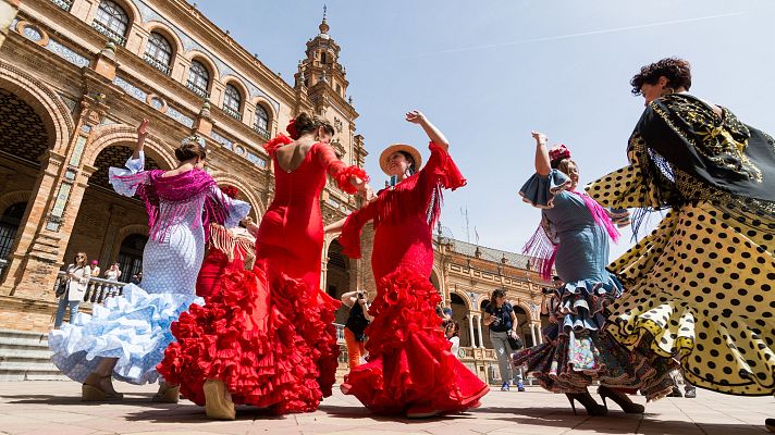 Carnaval entre azahares: la Feria de Abril de Sevilla - Emisión en chino | Escuchar