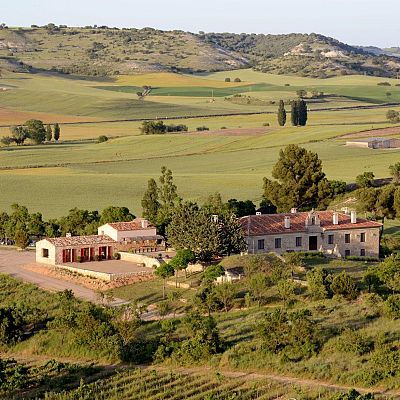 Caminamos tras las piedras del Cerrato palentino - En clave Turismo | Escuchar