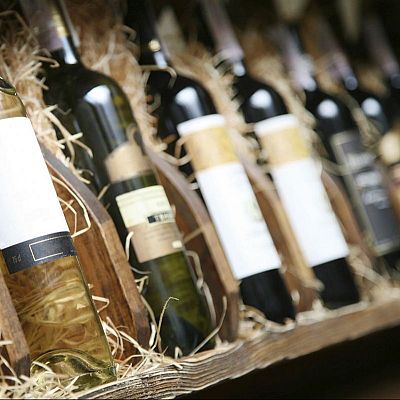 Exportadores de vino - Españoles en el exterior | Escuchar