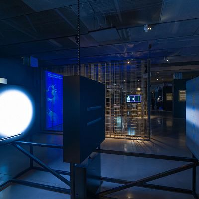 'Revolución cuántica', arte, ciencia y tecnología del s. XXI - A golpe de bit | Escuchar