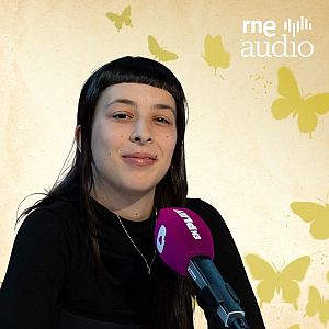 Influ-Realismo Mágico - Convertir el cáncer de mama en dinero | Influ-realismo Mágico - Influ-Realismo Mágico | Escuchar