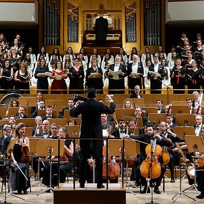 Os ofrecemos una entrevista con Eduard Topchyan - Emisión en ruso | Escuchar