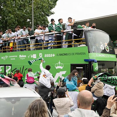 El Racing de Santander vuelve a Primera - La hinchada | Escuchar